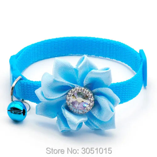 Wholesale 100Pcs Adjustable Flower Dog Collar Dog Puppy Harness Cat Pet Collar Release Buckle Cute For puppy Necklace with Bell