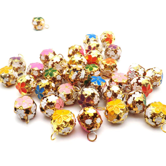 Wholesale 100Pcs Colour Pet Cat Dog Bell Collar Accessories Party Decoration Pendant 14mm Candy Color Bells DIY Pet Toy