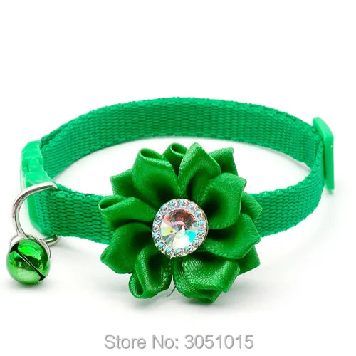 Wholesale 100Pcs Adjustable Flower Dog Collar Dog Puppy Harness Cat Pet Collar Release Buckle Cute For puppy Necklace with Bell