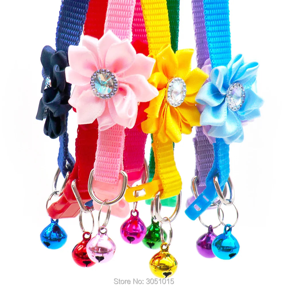 Wholesale 100Pcs Adjustable Flower Dog Collar Dog Puppy Harness Cat Pet Collar Release Buckle Cute For puppy Necklace with Bell